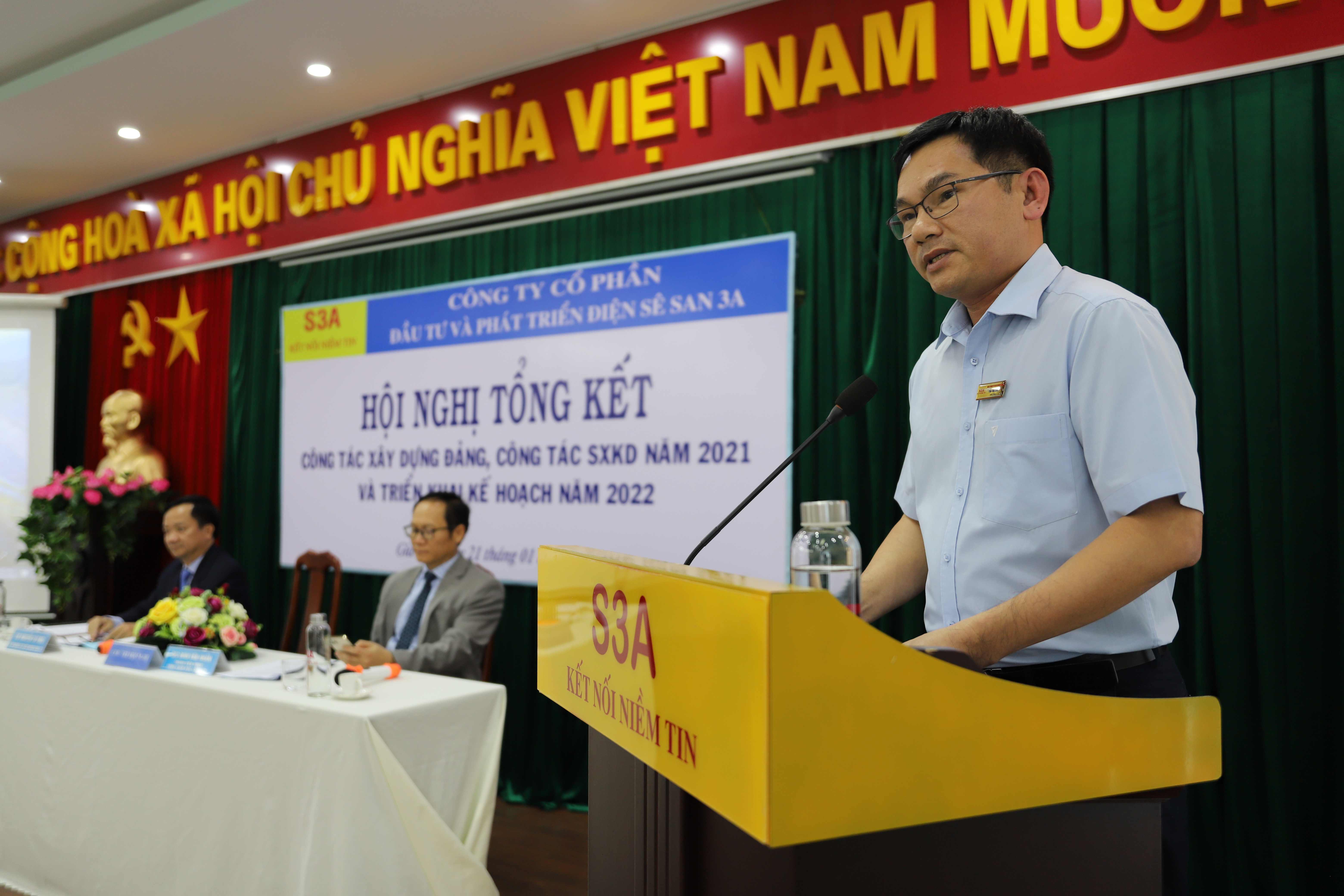 Ông Trần Văn Viên - Trưởng phòng QLKT tham luận tại Hội nghị