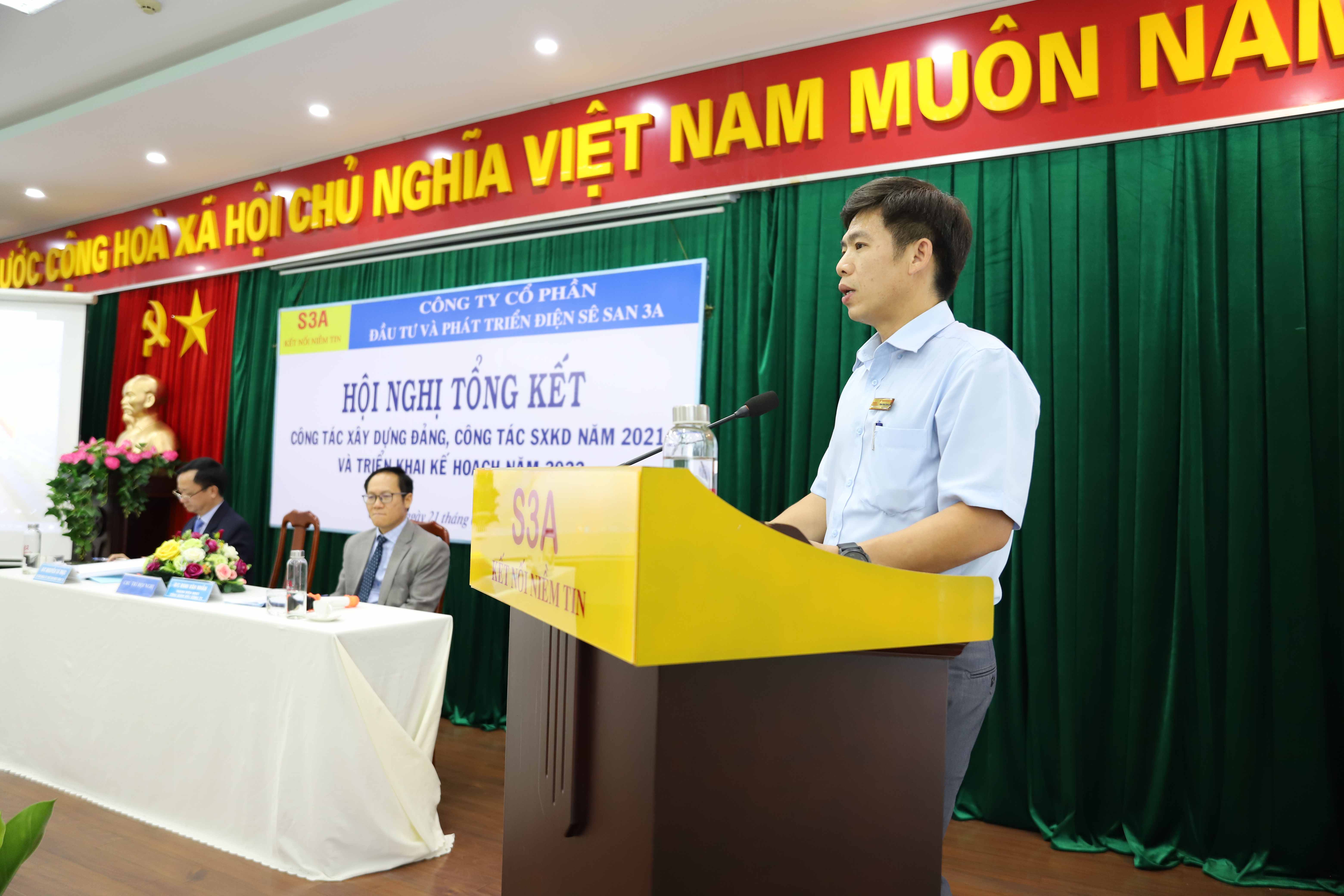 Ông Phạm Đăng Quang - Quản đốc PXVH tham luận tại Hội nghị